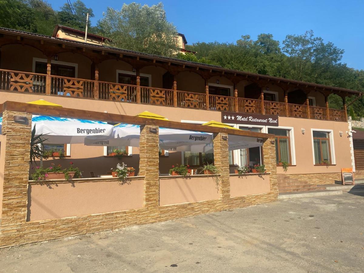 Motel Restaurant Nicol Armenis Zewnętrze zdjęcie