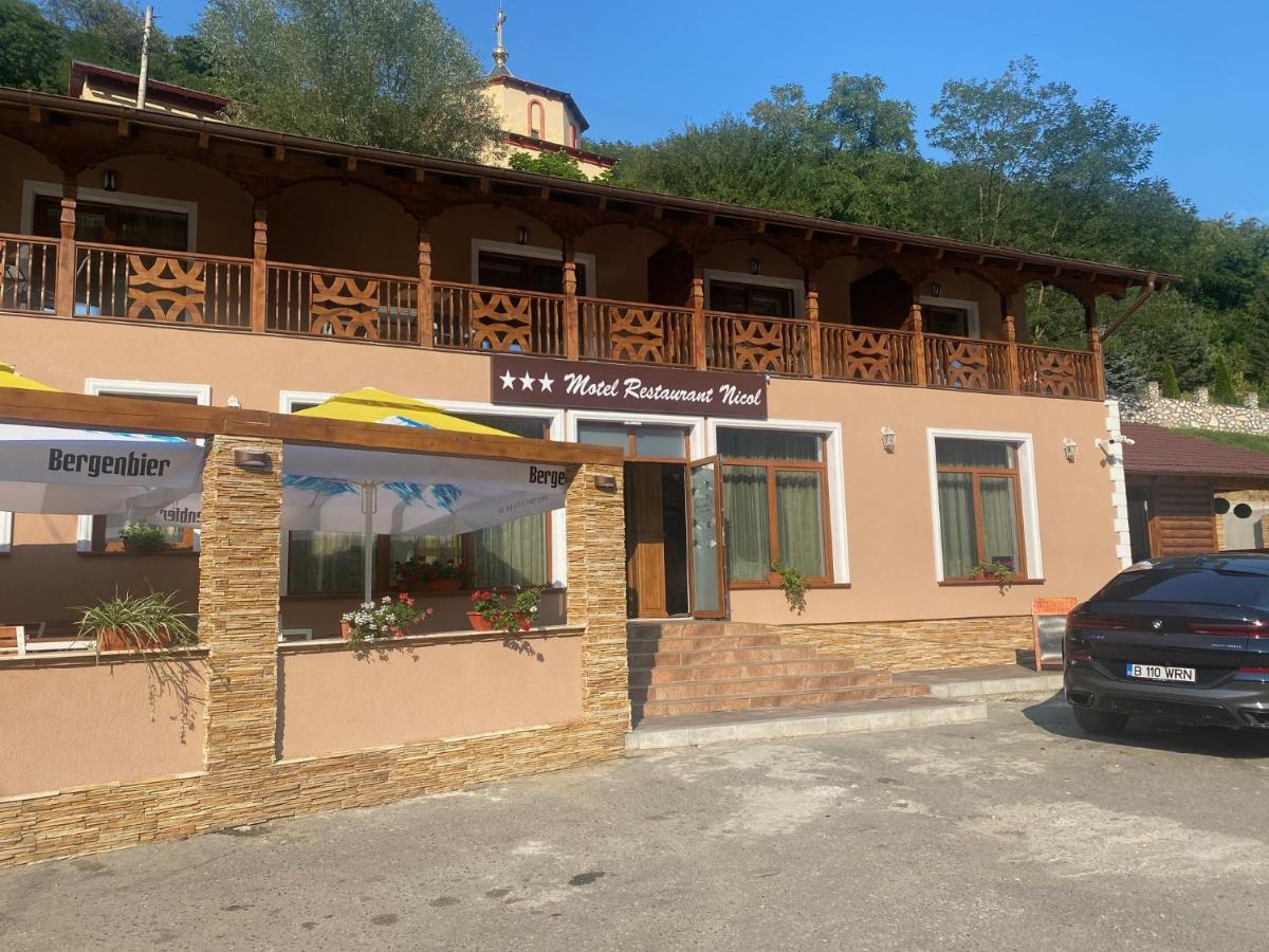 Motel Restaurant Nicol Armenis Zewnętrze zdjęcie